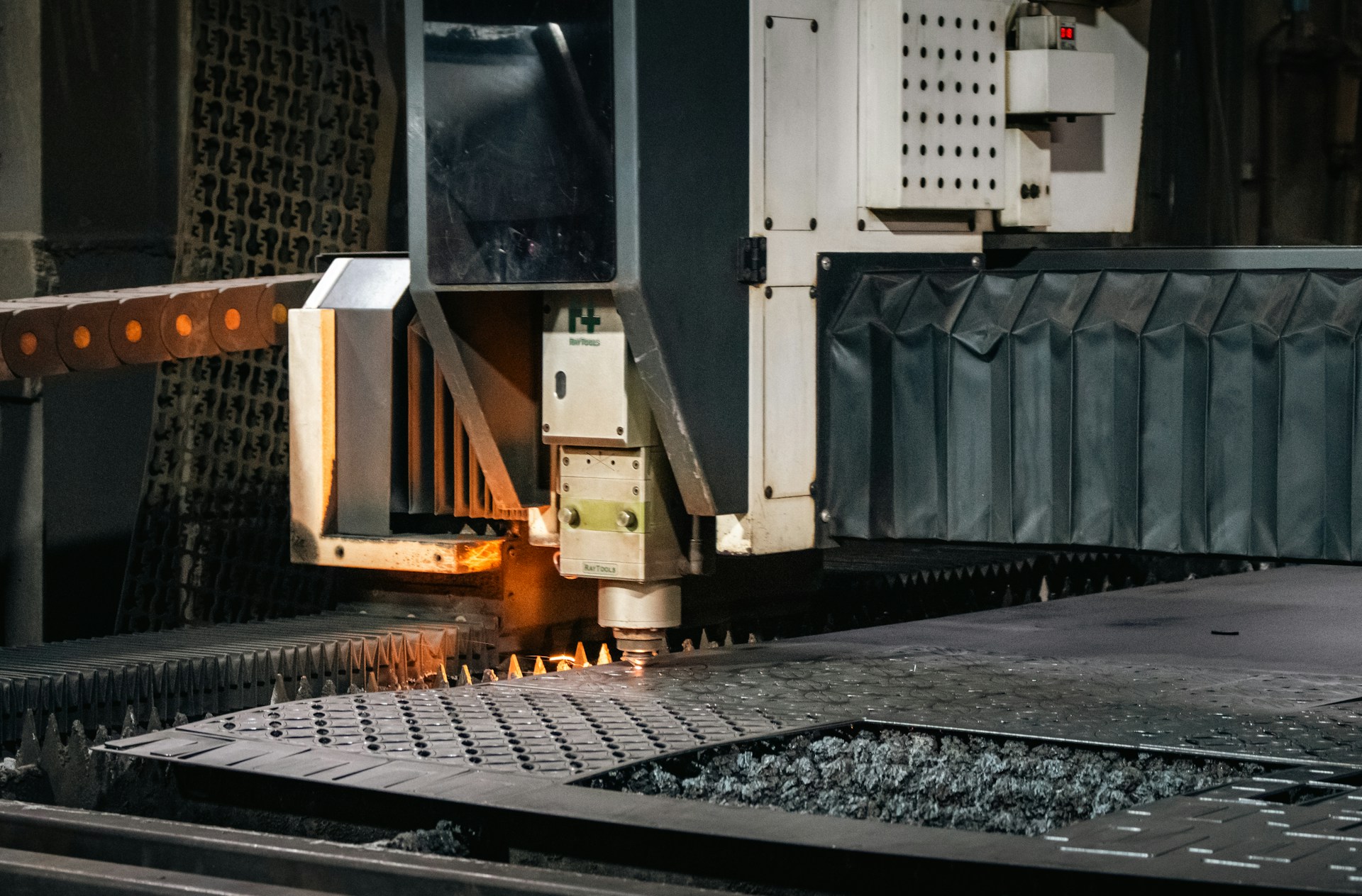 Precision galvanized steel laser cutting for industrial and custom fabrication projects